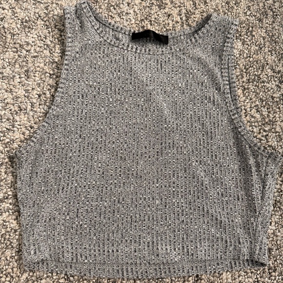 SHEIN Light Grey Cropped Tank Top - Picture 2 of 7
